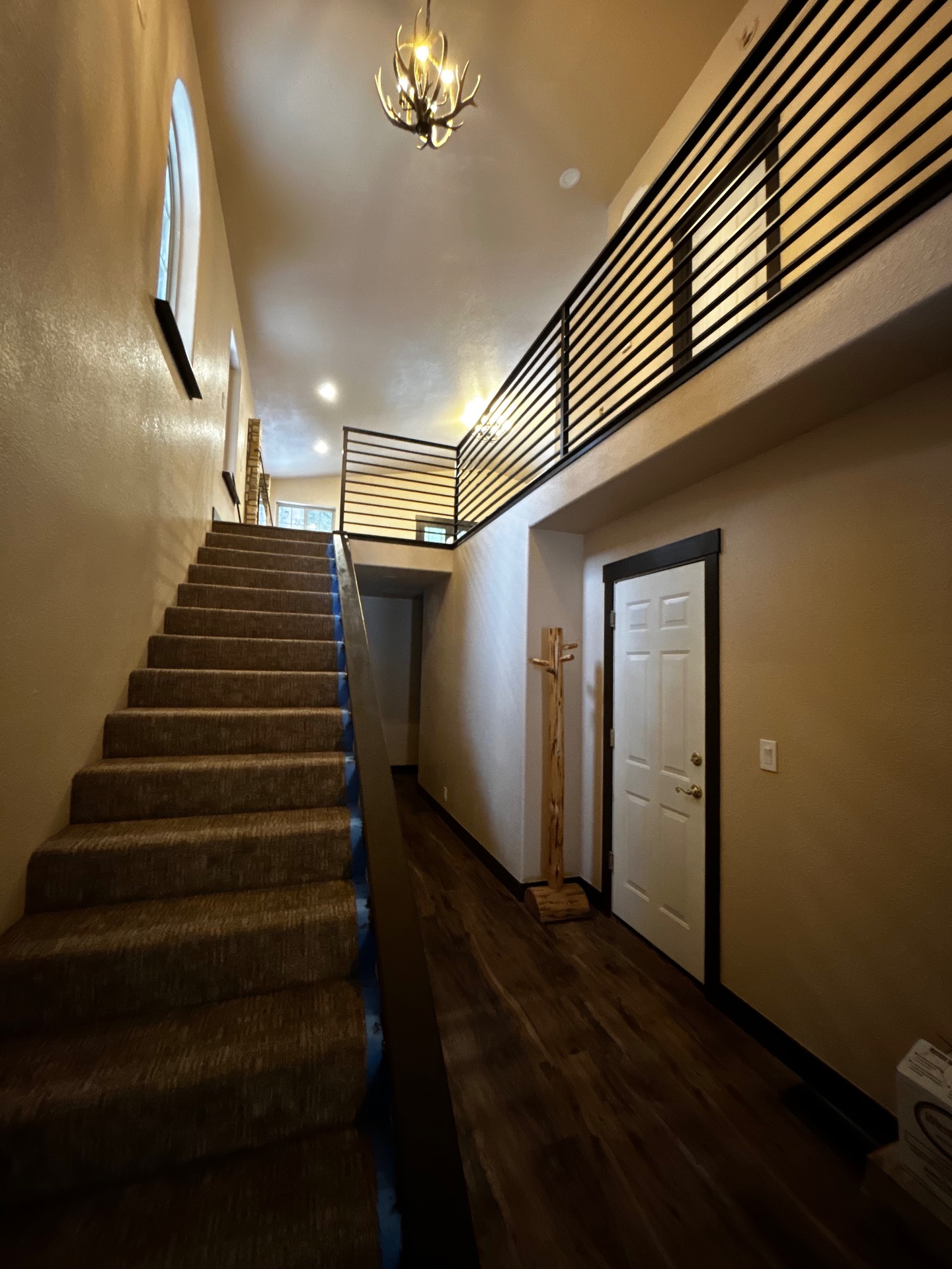 Modern Horizontal-Bar Staircase Railing